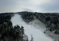 Pierwsza stacja narciarska rusza z przygotowaniami do sezonu zimowego - zdjęcie główne