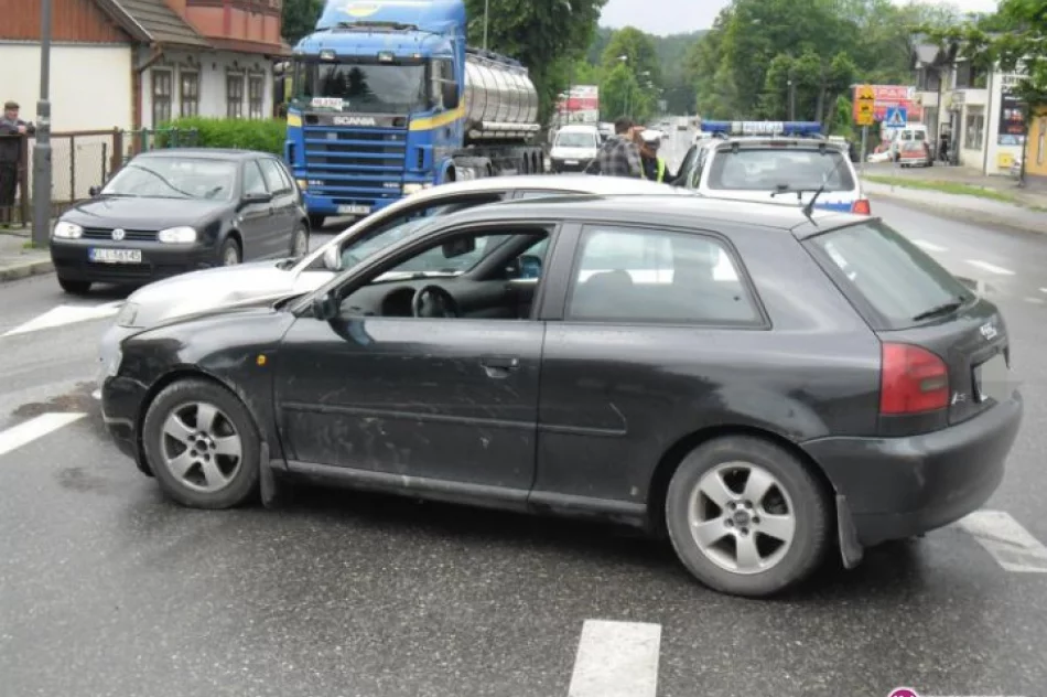 Kolizja na skrzyżowaniu - zdjęcie 4