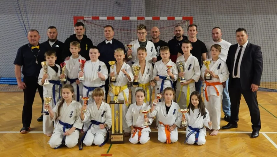 11 medali dla zawodników Limanowskiego Klubu Kyokushin Karate na turnieju Oyama Karate w Wadowicach - zdjęcie 1