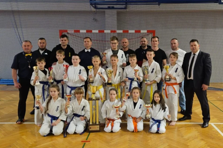 11 medali dla zawodników Limanowskiego Klubu Kyokushin Karate na turnieju Oyama Karate w Wadowicach - zdjęcie 2