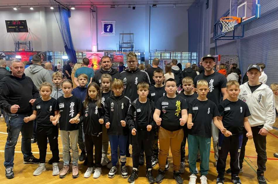 11 medali dla zawodników Limanowskiego Klubu Kyokushin Karate na turnieju Oyama Karate w Wadowicach - zdjęcie 4