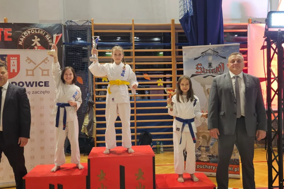 11 medali dla zawodników Limanowskiego Klubu Kyokushin Karate na turnieju Oyama Karate w Wadowicach - zdjęcie 13
