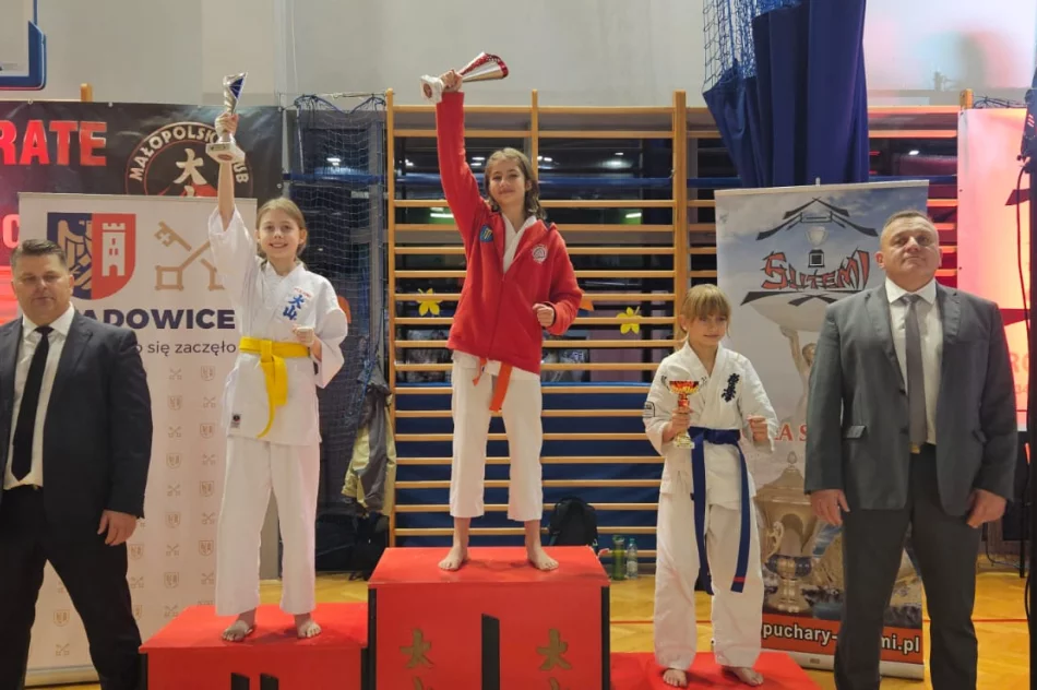 11 medali dla zawodników Limanowskiego Klubu Kyokushin Karate na turnieju Oyama Karate w Wadowicach - zdjęcie 14