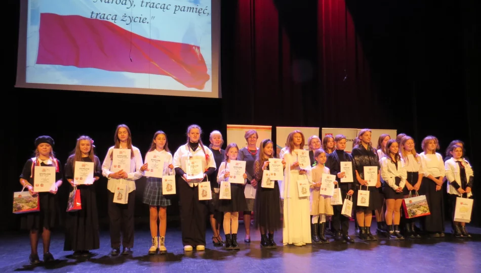 XXI Konkurs Poezji i Pieśni Patriotycznej (WYNIKI) - zdjęcie 1