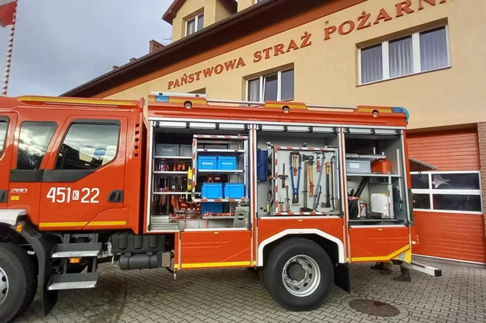 Nowy samochód ratowniczo-gaśniczy dla PSP w Limanowej - zdjęcie 3