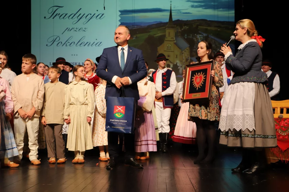 Tradycja przez Pokolenia – Limanowska Kraina Folklorem Malowana - zdjęcie 17