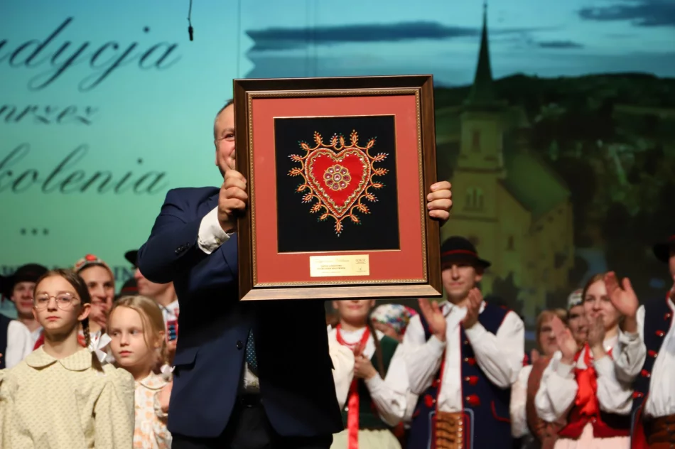Tradycja przez Pokolenia – Limanowska Kraina Folklorem Malowana - zdjęcie 20
