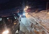 Kolejne problemy na drogach. Na podjeździe stanęły TIR-y - zdjęcie główne