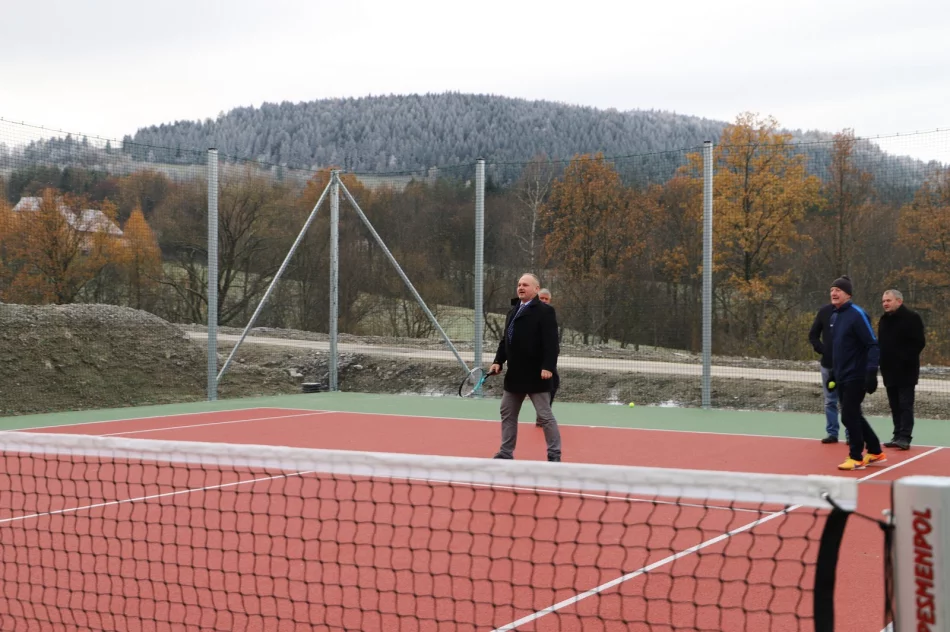 Pierwszy na terenie gminy Limanowa kort do tenisa oddany do użytku - zdjęcie 11