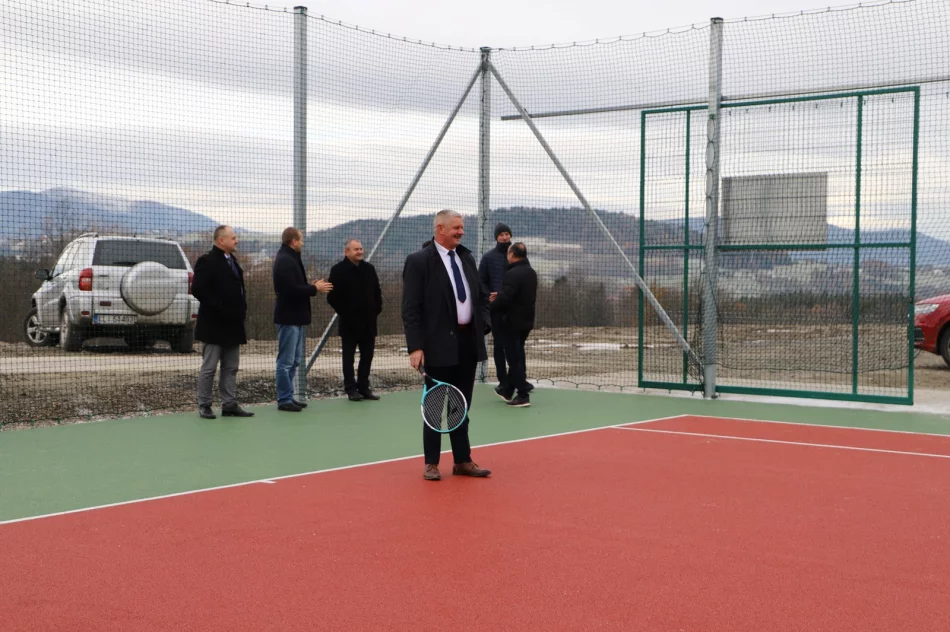 Pierwszy na terenie gminy Limanowa kort do tenisa oddany do użytku - zdjęcie 15
