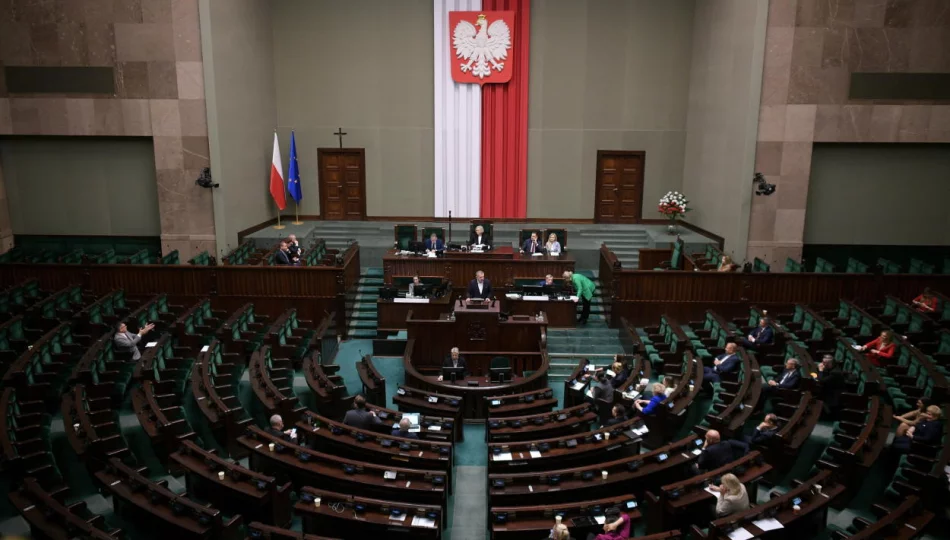 Posłowie PiS krytykują działania koalicji rządzącej: chaos, brak kompetencji - zdjęcie 1