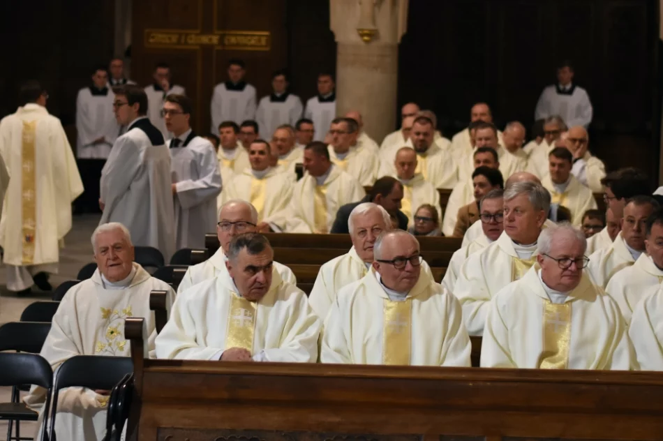 Bp Andrzej Jeż zakończył V Synod Diecezji Tarnowskiej (ZDJĘCIA) - zdjęcie 3