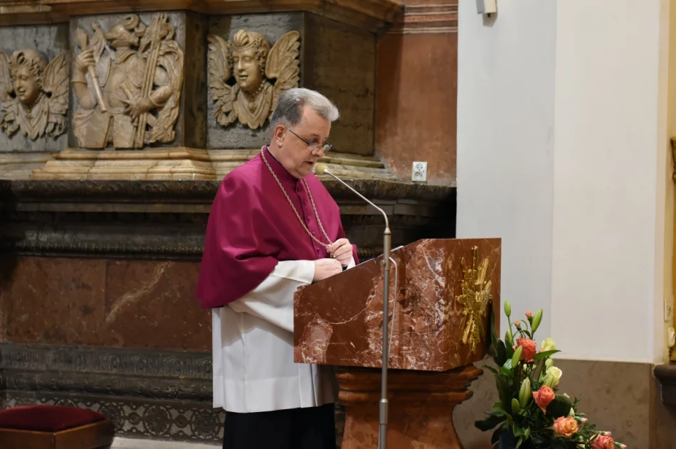 Bp Andrzej Jeż zakończył V Synod Diecezji Tarnowskiej (ZDJĘCIA) - zdjęcie 4