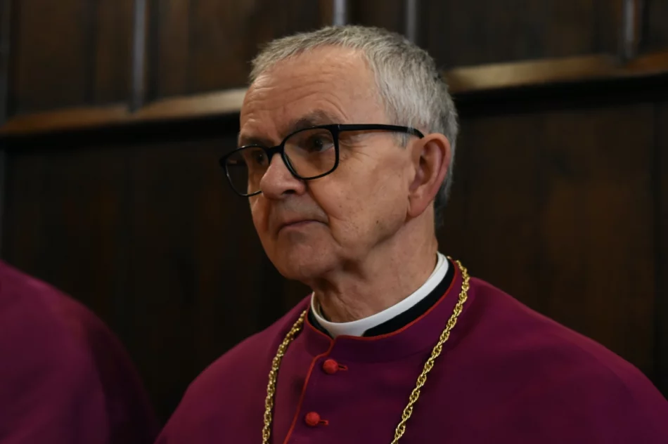 Bp Andrzej Jeż zakończył V Synod Diecezji Tarnowskiej (ZDJĘCIA) - zdjęcie 8