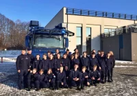 Policyjne szkolenie dla "mundurowych" uczniów - zdjęcie główne
