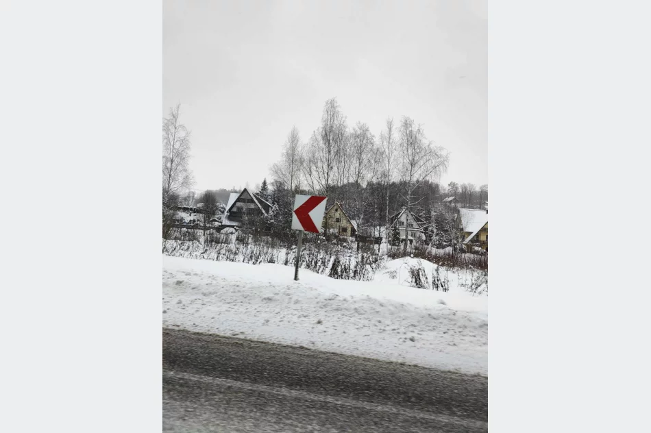 Nieodpowiedzialny akt wandalizmu - zdjęcie 2