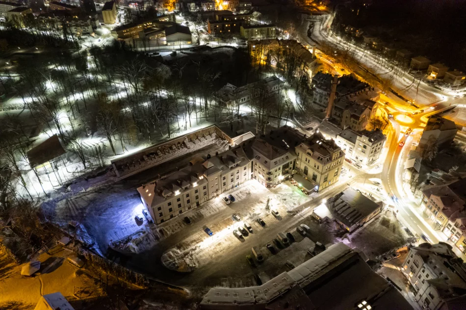 Zdjęcia Limanowej zimową nocą z lotu ptaka - zdjęcie 3