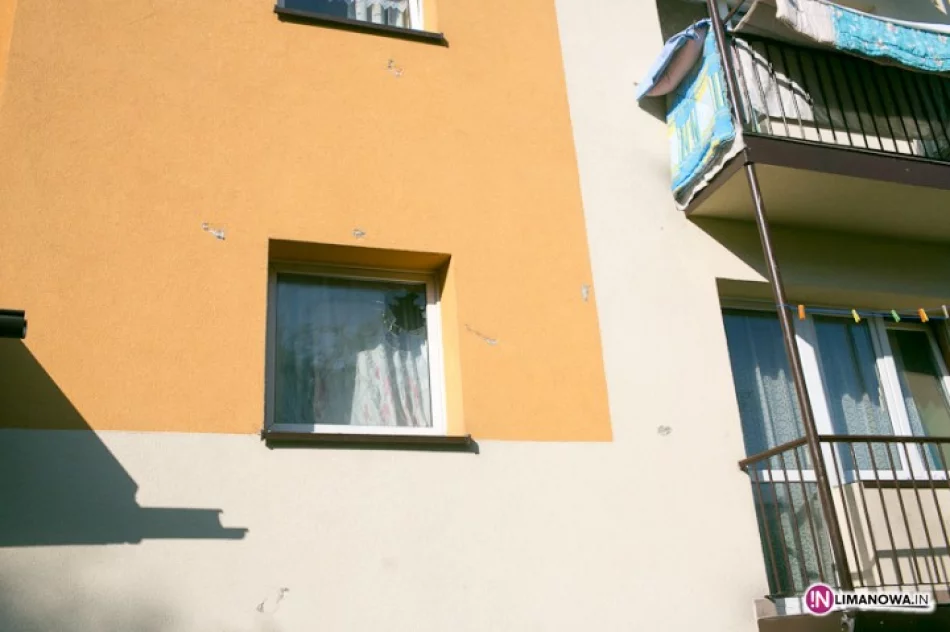 Beton w stronę mieszkania Romów - zdjęcie 2