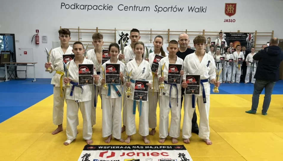 9 medali dla karateków ARS Limanowa – Joniec Team na Otwartych Mistrzostwach Jasła w Karate Kyokushin - zdjęcie 1