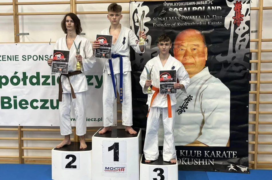 9 medali dla karateków ARS Limanowa – Joniec Team na Otwartych Mistrzostwach Jasła w Karate Kyokushin - zdjęcie 10