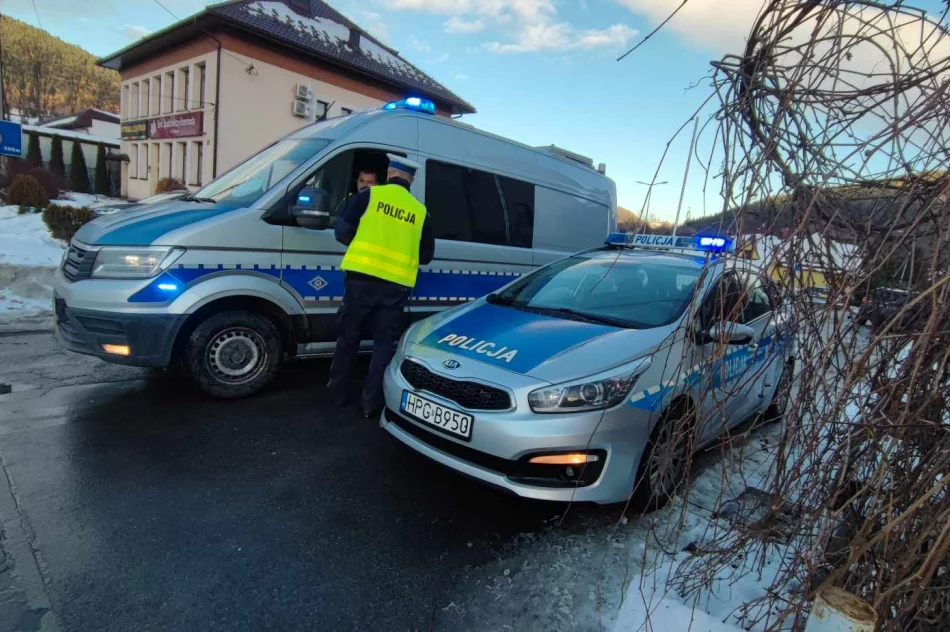 Służby otrzymały informację o strzelaninie przed Biedronką Tymbarku. Jest osoba poszkodowana  - zdjęcie 14