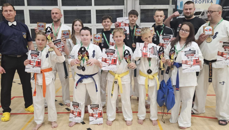 12 medali dla zawodników Limanowskiego Klubu Kyokushin Karate na Makroregionie Południowym oraz Turnieju o Puchar Dębu „Bartek” - zdjęcie 1