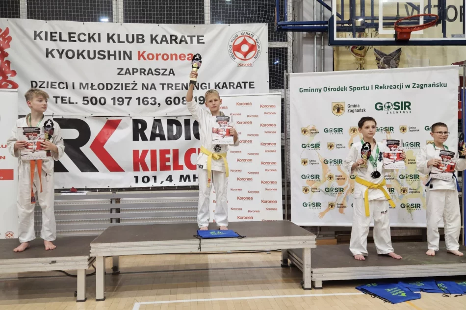 12 medali dla zawodników Limanowskiego Klubu Kyokushin Karate na Makroregionie Południowym oraz Turnieju o Puchar Dębu „Bartek” - zdjęcie 6