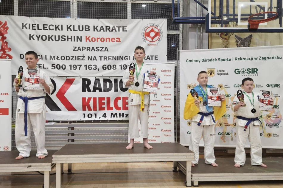 12 medali dla zawodników Limanowskiego Klubu Kyokushin Karate na Makroregionie Południowym oraz Turnieju o Puchar Dębu „Bartek” - zdjęcie 9