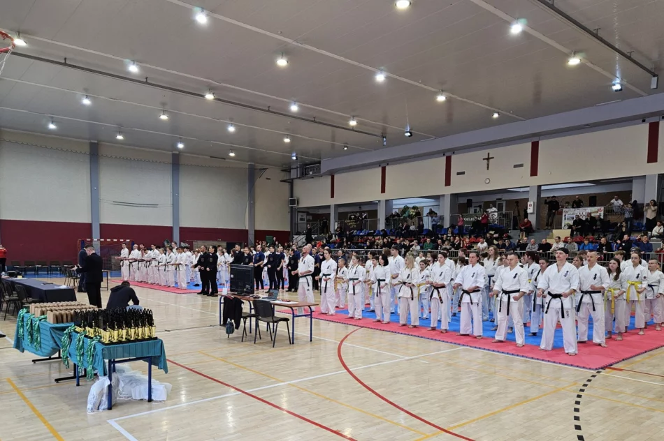 12 medali dla zawodników Limanowskiego Klubu Kyokushin Karate na Makroregionie Południowym oraz Turnieju o Puchar Dębu „Bartek” - zdjęcie 16
