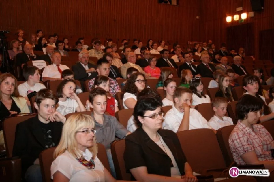 Uroczysta sesja Rady Miasta - zdjęcie 2