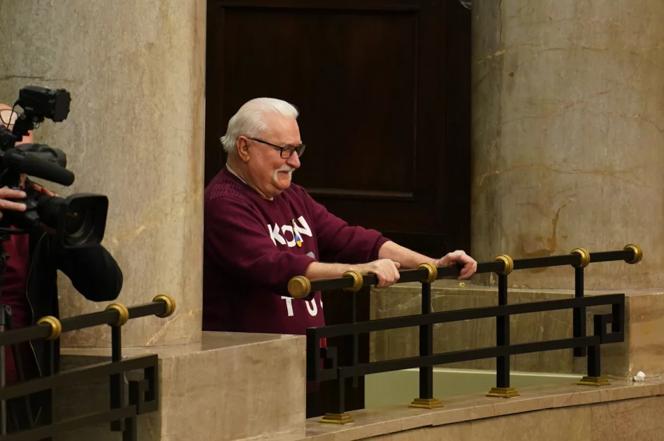 Donald Tusk przedstawi skład nowego rządu - transmisja obrad Sejmu - zdjęcie 2