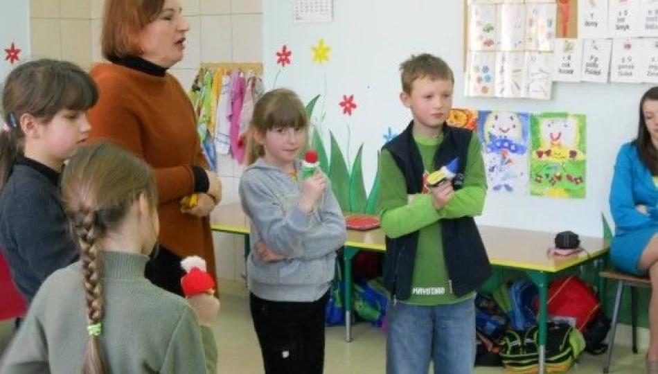 Spotkanie ze znaną pisarką - zdjęcie 1