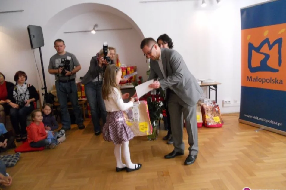 Laureatki na Małopolskich Dniach Książki - zdjęcie 2