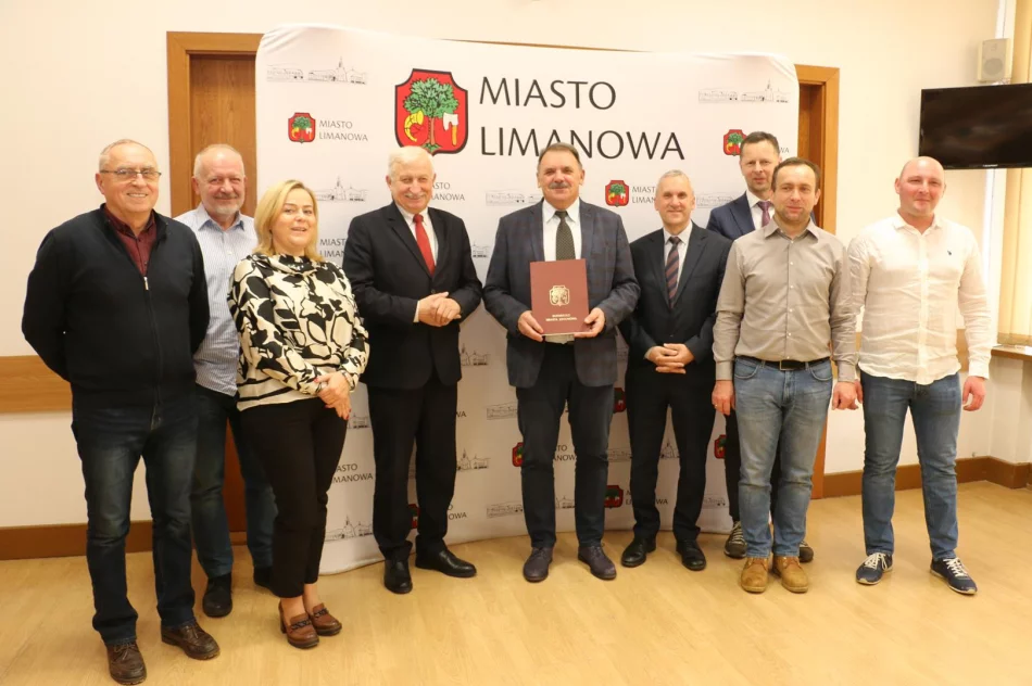 Podpisano umowę z Wykonawcą budowy budynków wielorodzinnych przy ul. Bednarczyka - zdjęcie 2