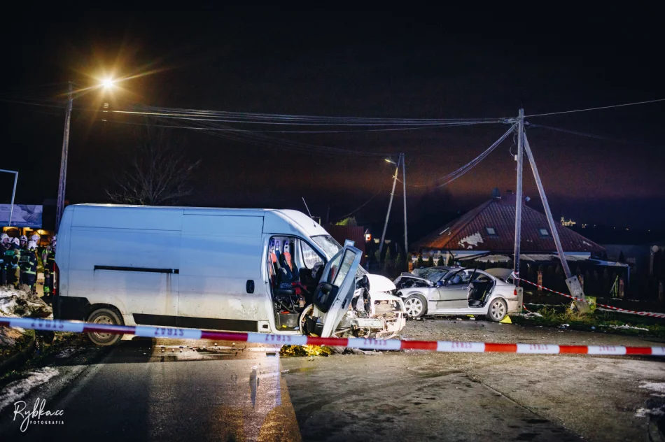 Wypadek w Janowicach: 46-latek nie ustąpił pierwszeństwa - zdjęcie 2