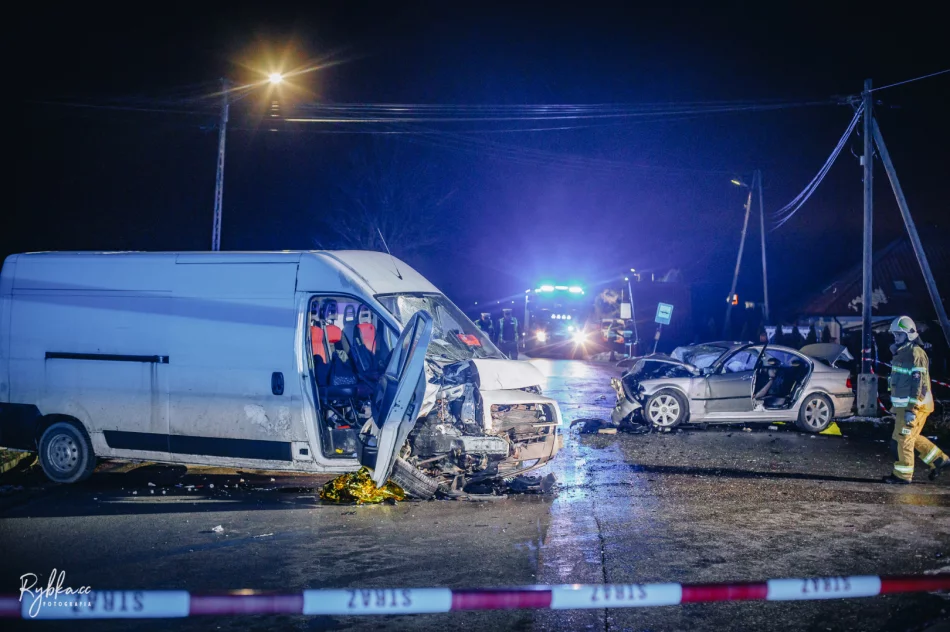 Wypadek w Janowicach: 46-latek nie ustąpił pierwszeństwa - zdjęcie 3