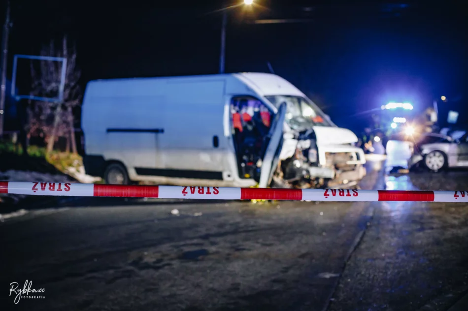 Wypadek w Janowicach: 46-latek nie ustąpił pierwszeństwa - zdjęcie 6