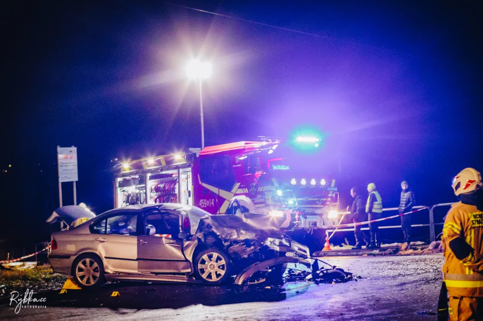 Wypadek w Janowicach: 46-latek nie ustąpił pierwszeństwa - zdjęcie 15