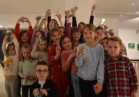 Warsztaty „świąteczne mydełka” w Miejskiej Bibliotece Publicznej - zdjęcie główne