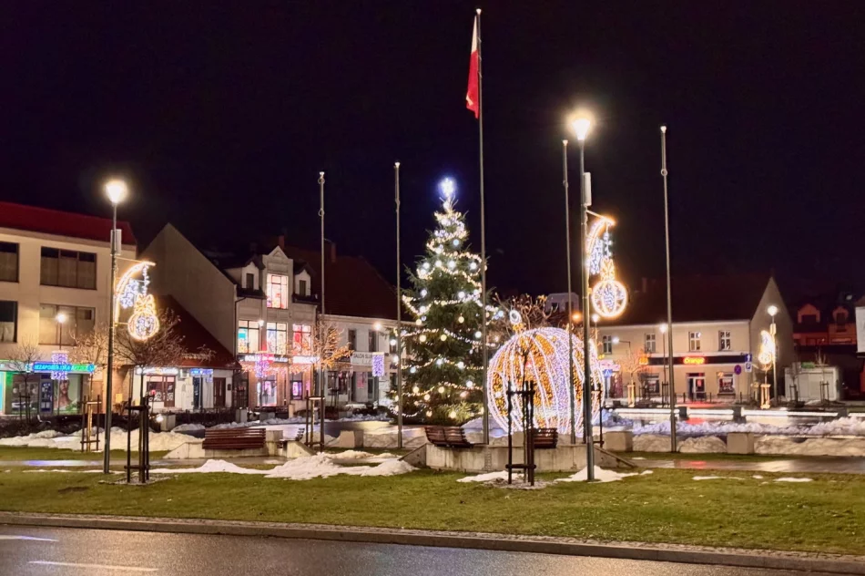 Rynek w Limanowej w świątecznej iluminacji - zdjęcie 3