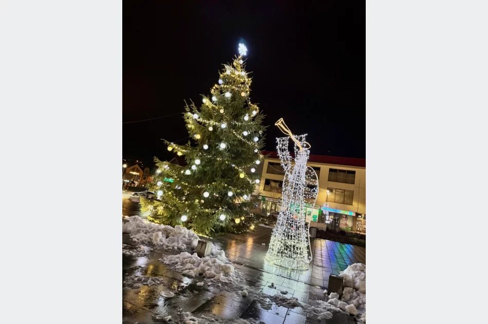 Rynek w Limanowej w świątecznej iluminacji - zdjęcie 7
