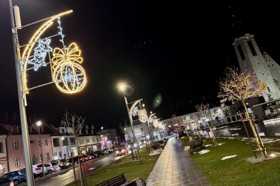 Rynek w Limanowej w świątecznej iluminacji - zdjęcie 10
