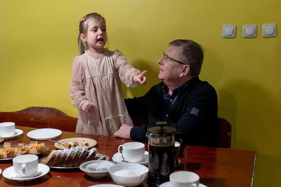 Z prezentami dla dzieci w Żmiącej (ZDJĘCIA) - zdjęcie 19