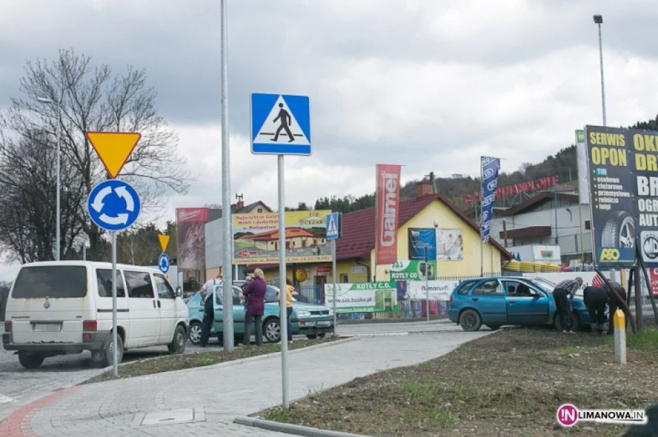 Wypadek kierowcy skutera i kolizja - zdjęcie 4