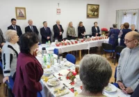Spotkanie wigilijne połączone z Jubileuszem 8- lecia działalności Dziennego Domu ,, Senior+” - zdjęcie główne