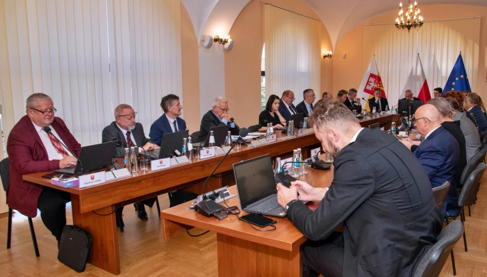 Dziś sesja Rady Powiatu Limanowskiego - zdjęcie 1
