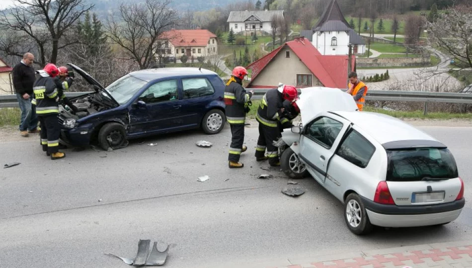 Zderzenie na łuku drogi - zdjęcie 1