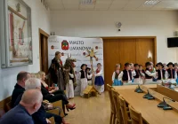 Kolędowanie przedszkolaków w Urzędzie Miasta  - zdjęcie główne