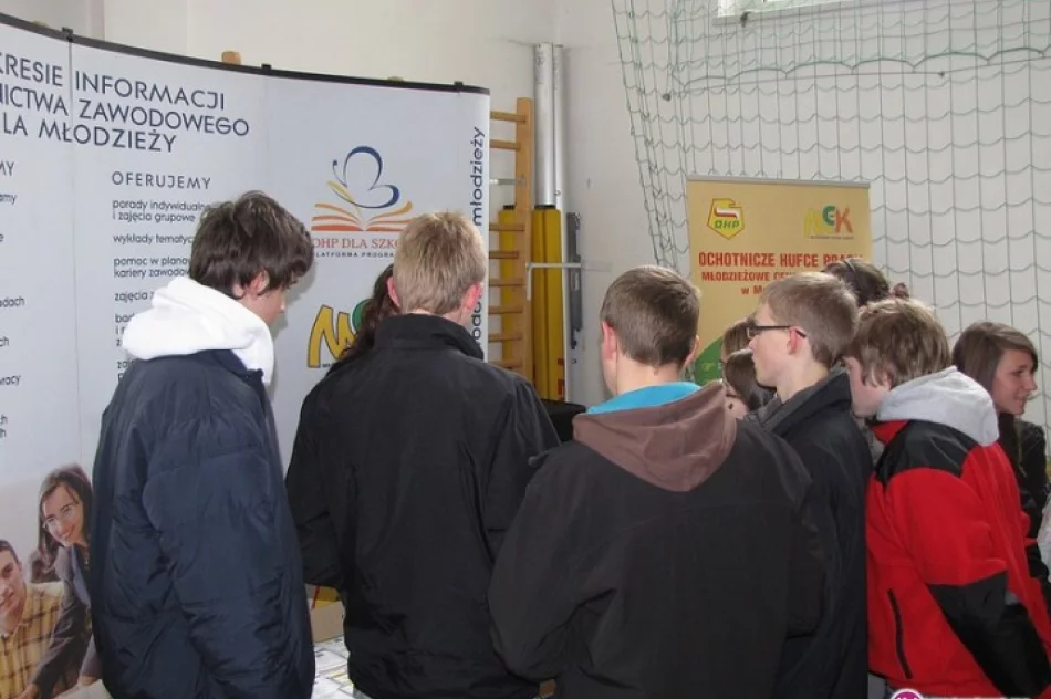 Targi edukacji i pracy - zdjęcie 2