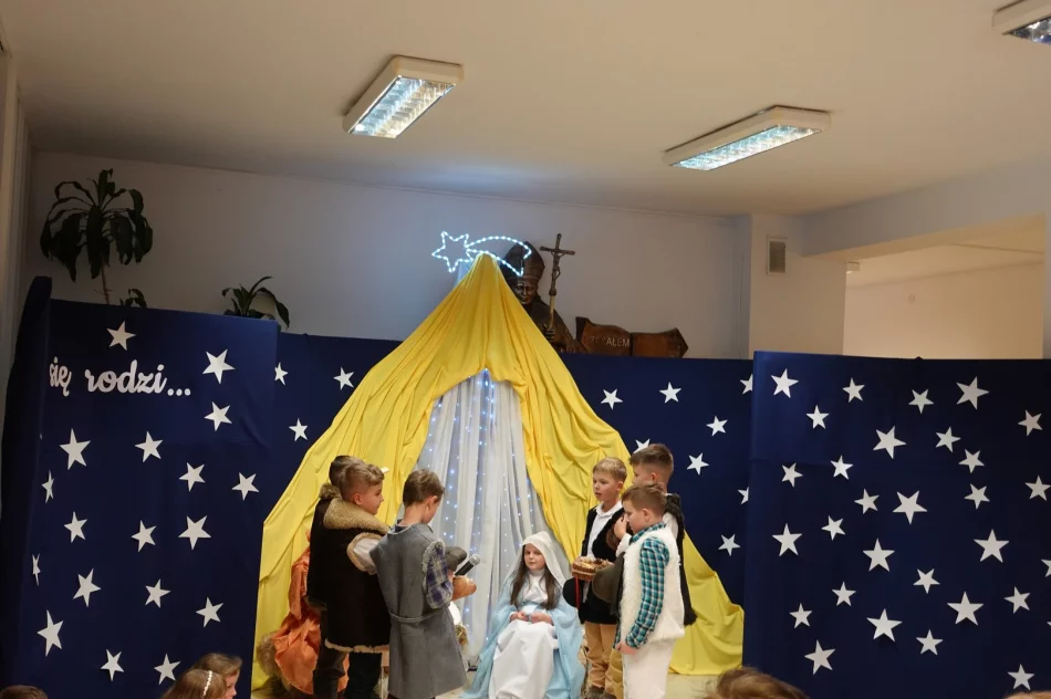 Tradycja łączy pokolenia - Szkoła Podstawowa w Męcinie - zdjęcie 6